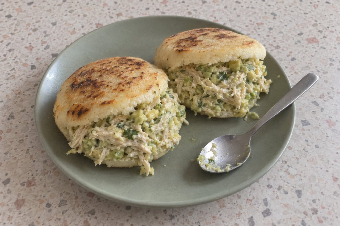 Arepas stuffed with chicken and avocado (reina pepiada)