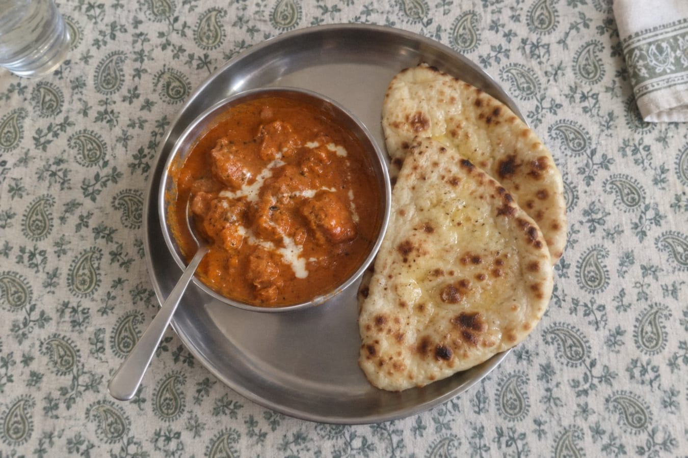 Butter chicken with naan