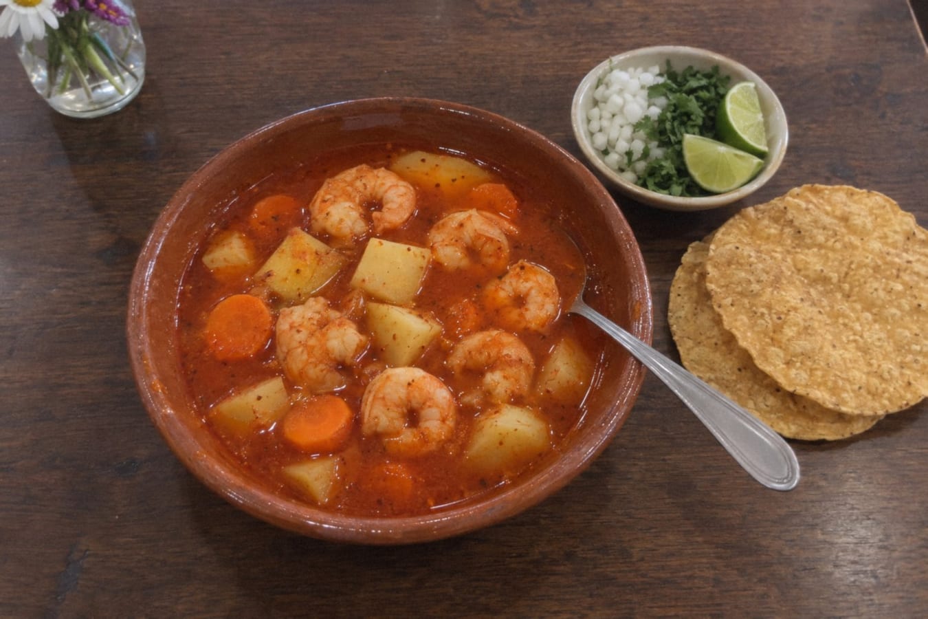 Caldo de camarón – spicy prawn and vegetable soup