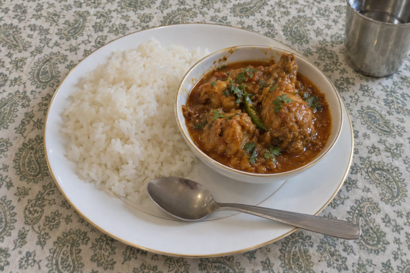 Kycklingcurry med ris – indisk hemmastil