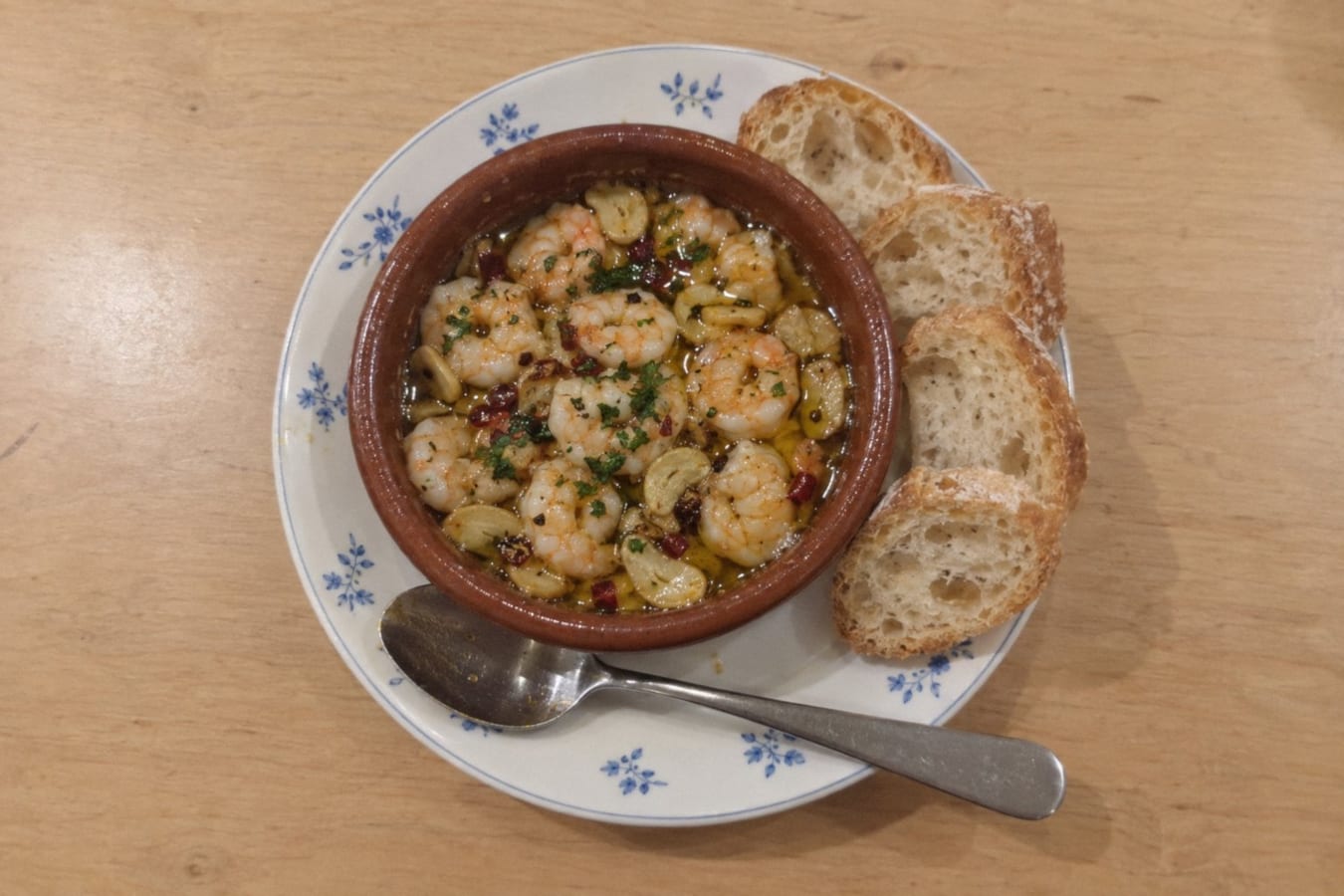 Garlic prawns (gambas al ajillo)