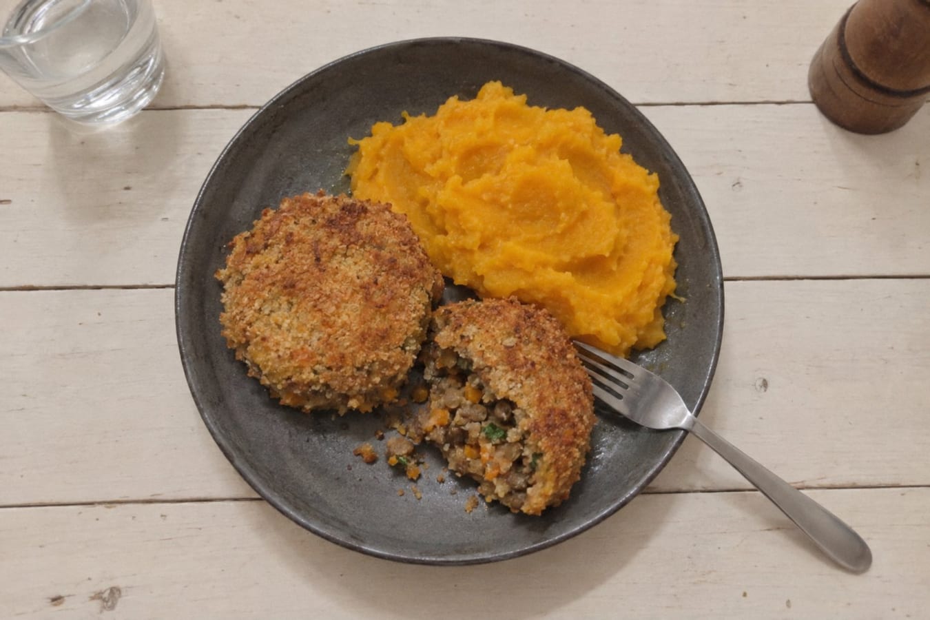 Medallones de lentejas con puré de zapallo