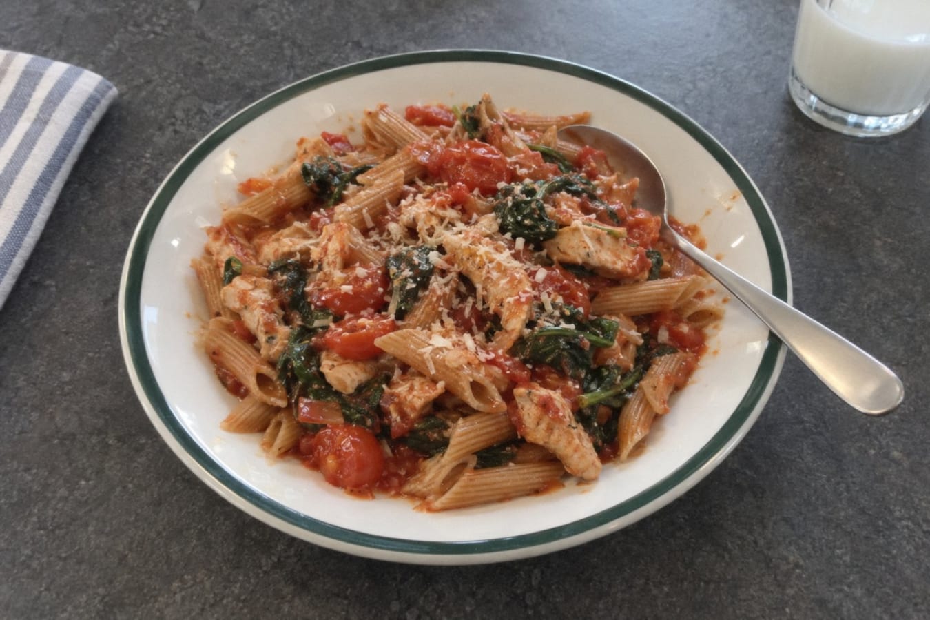 Turkey pasta with tomato and spinach