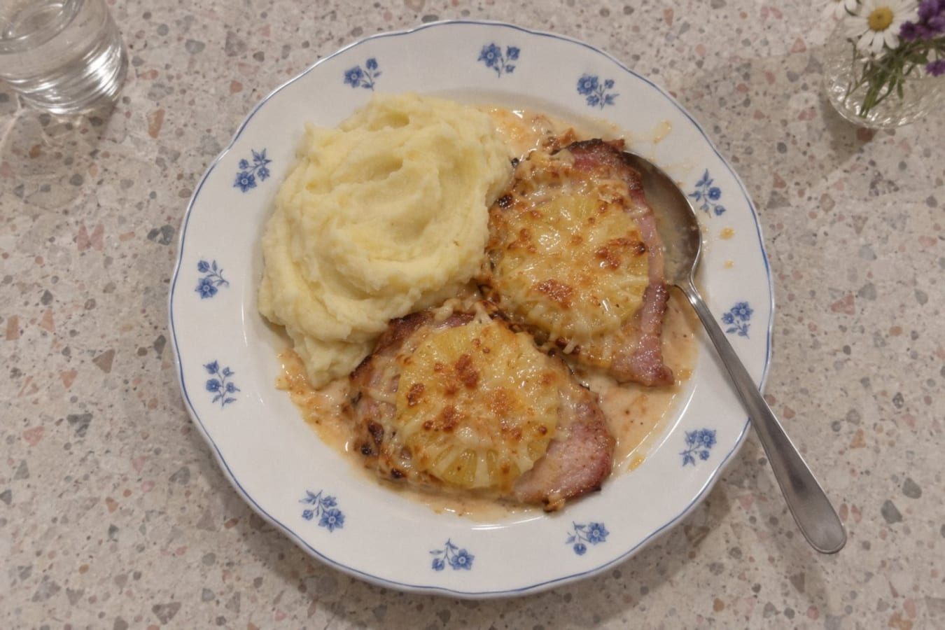 Kassler al horno con piña y queso