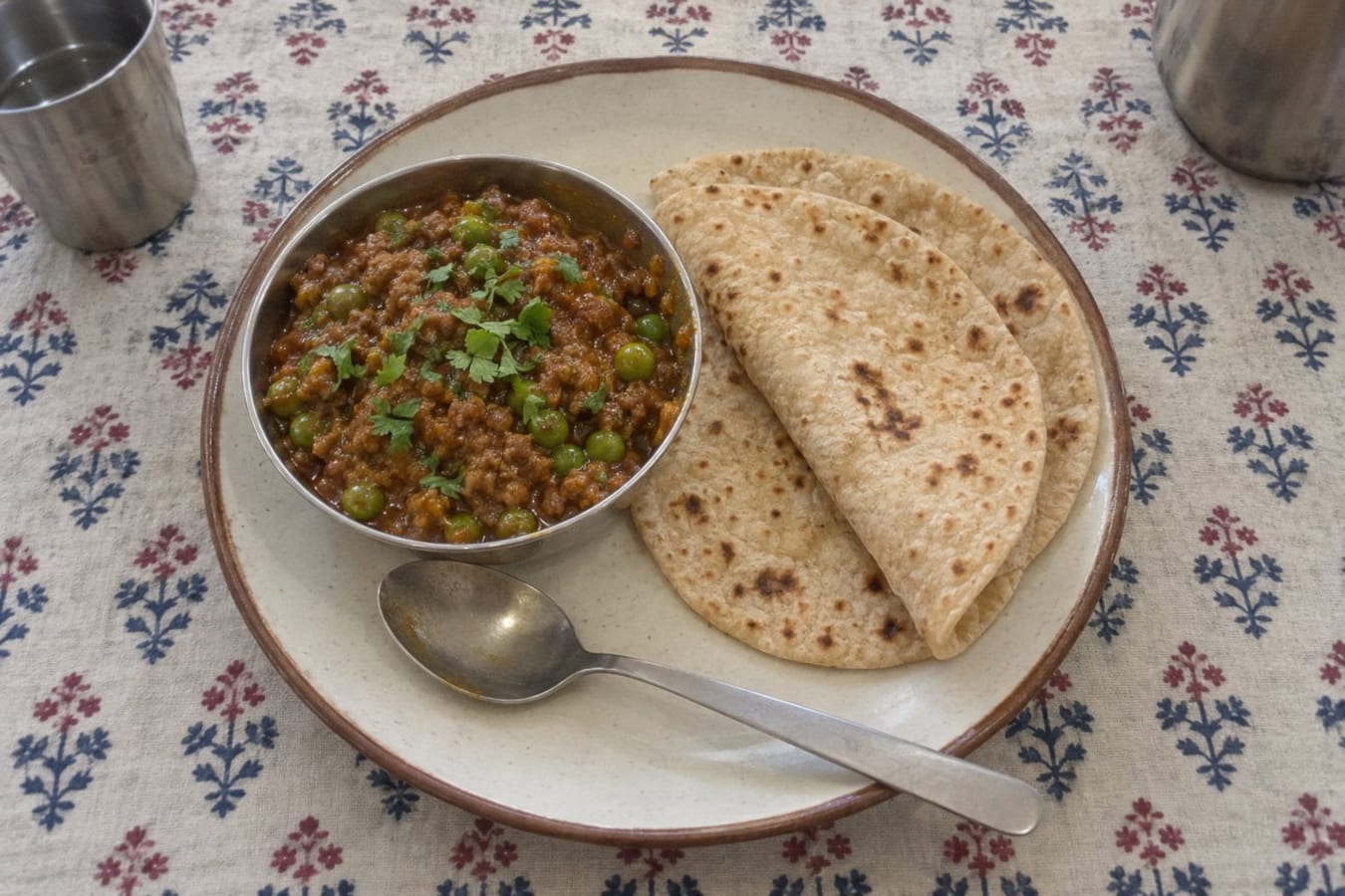 Keema matar with roti