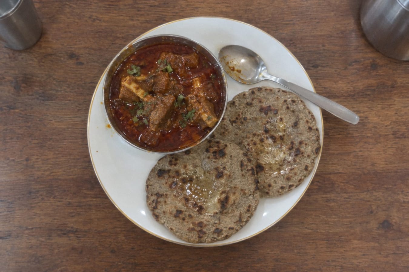 Laal maas with bajra roti