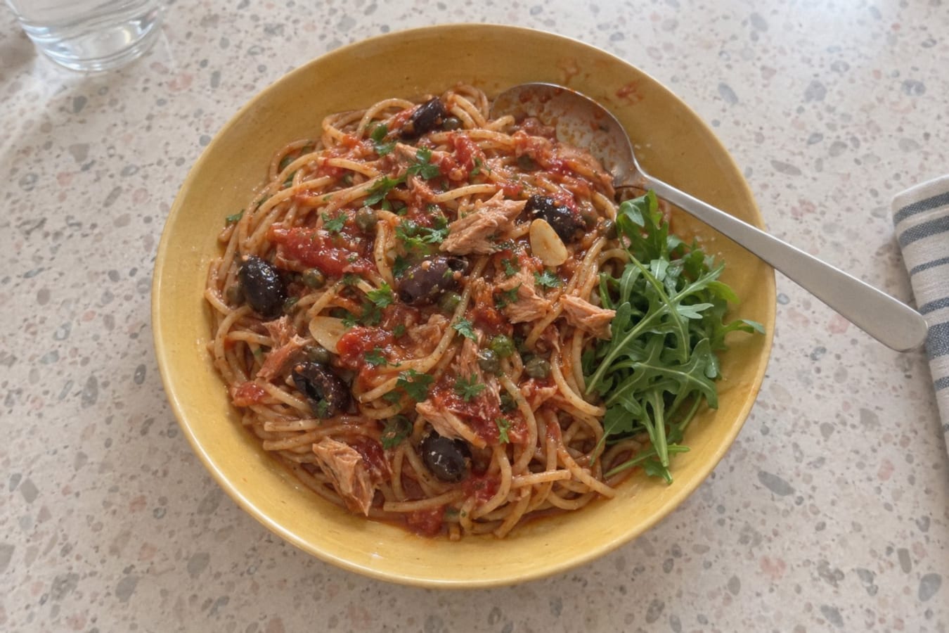 Pasta puttanesca with tuna