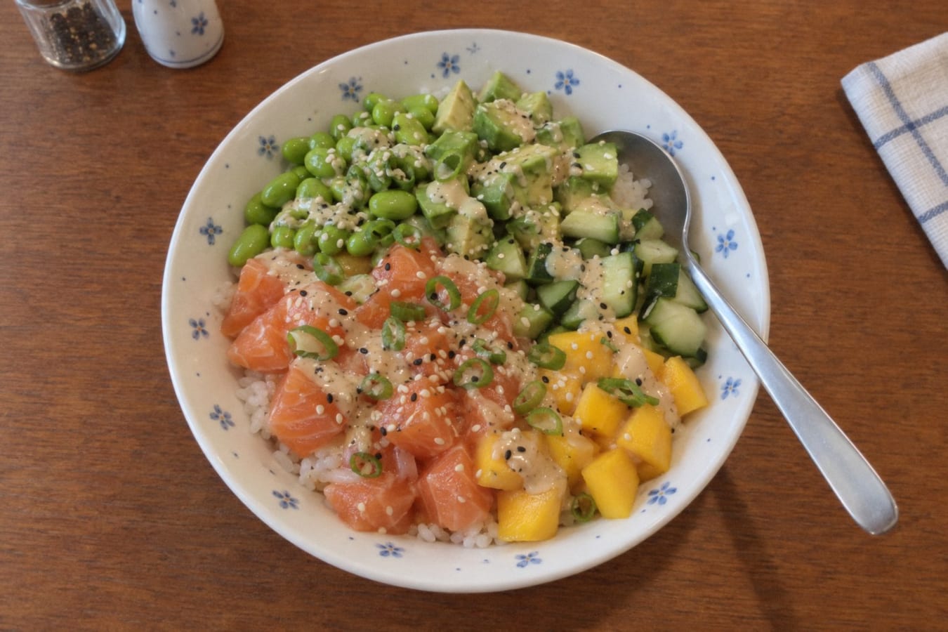 Salmon poke bowl