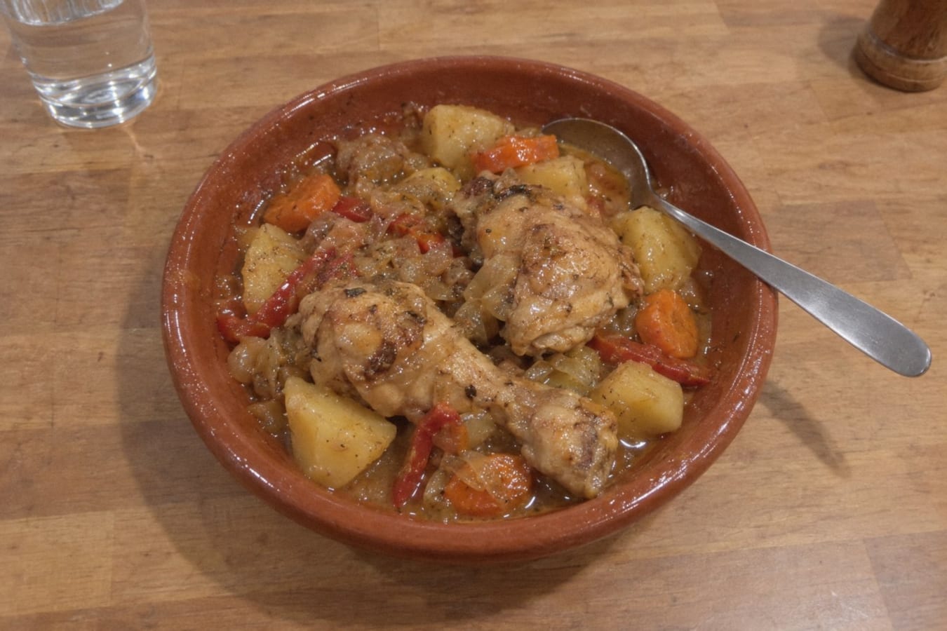 Kyckling i ölsås med potatis