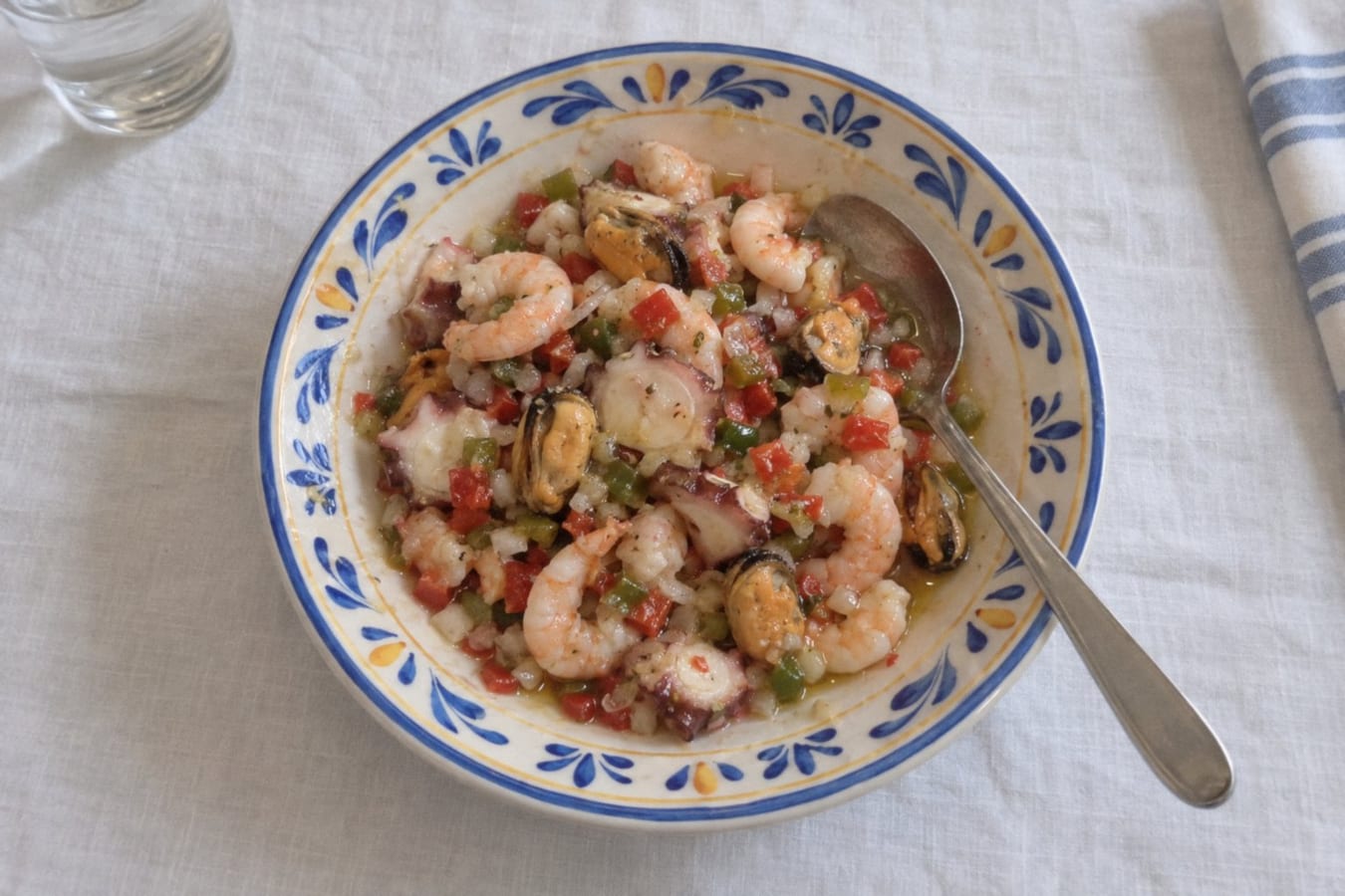 Seafood salad (salpicón de marisco)