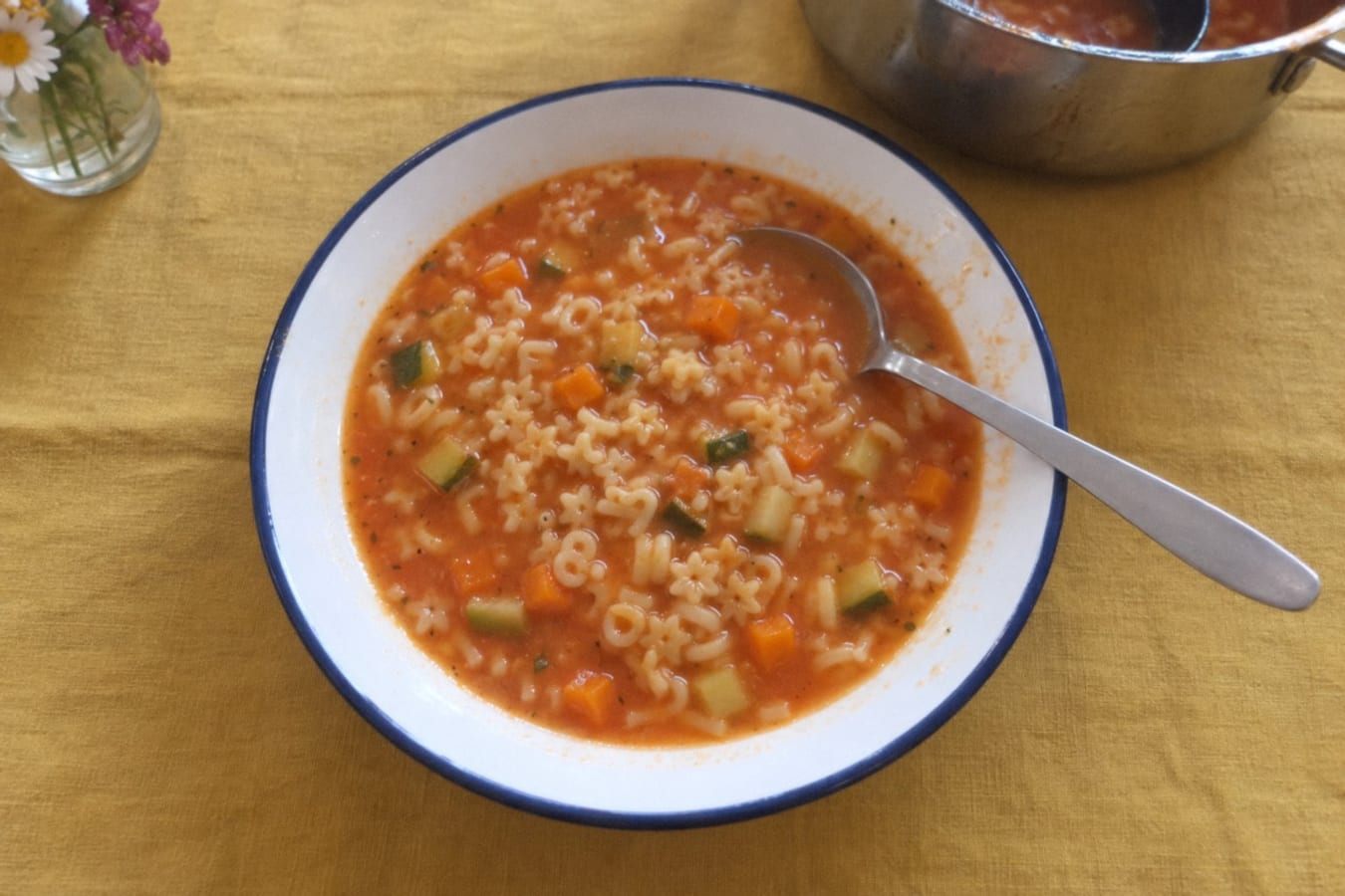 Sopa de pasta con verduras