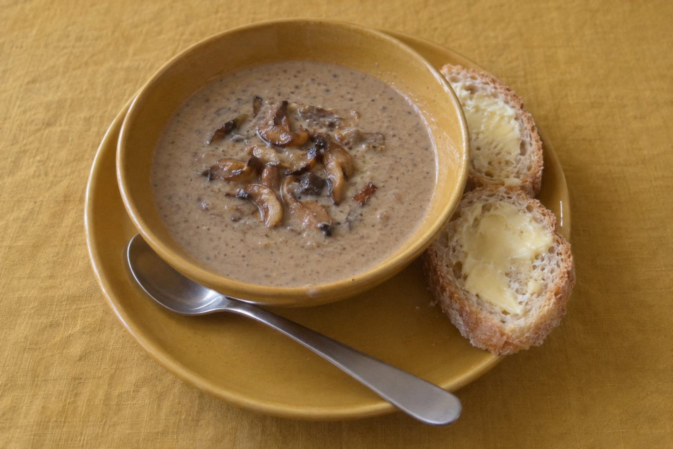 Crema de champiñones