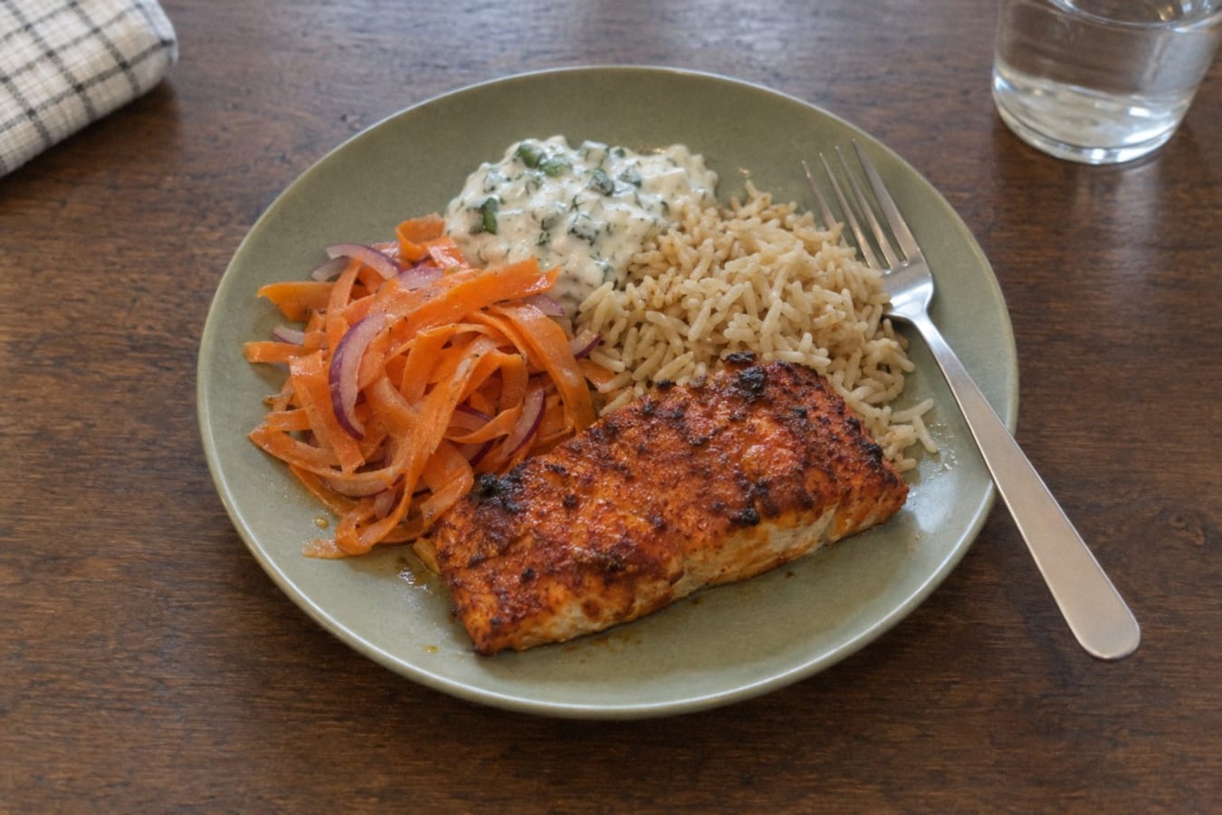 Tandoorilax med gurkraita och ris