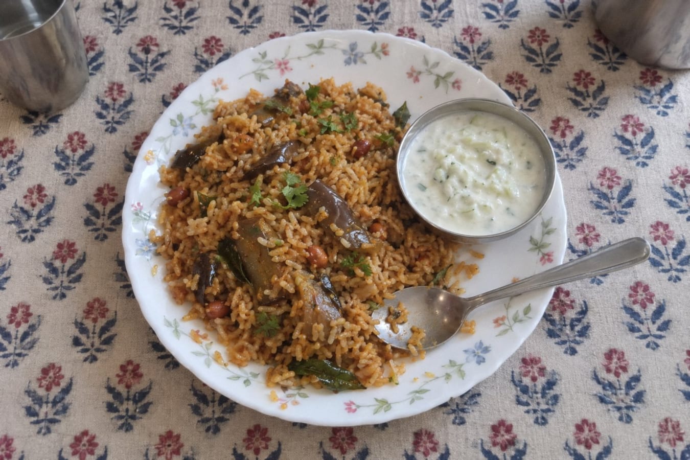 Vangi bath with raita