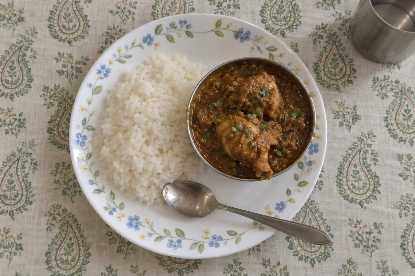 Chicken xacuti with rice
